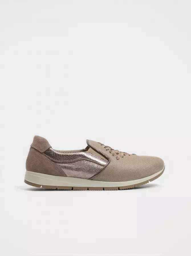 Female shoes : beige, Year - 00