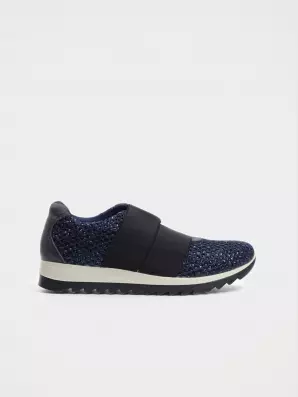 Female sneakers :  blue, Year - 01