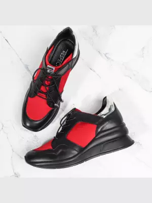 Female shoes Respect:  multi, Year - 01