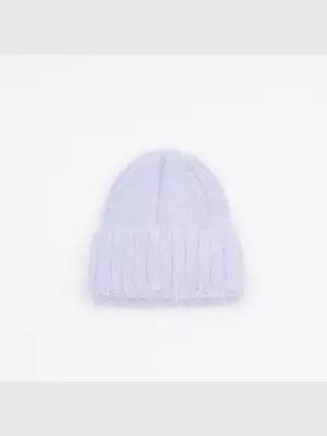 Hat Respect:, Winter - 01