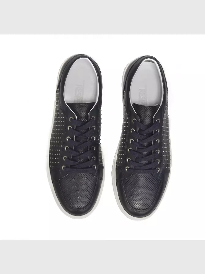 Male shoes : blue, Year - 01