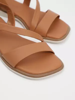URBAN TRACE:, Summer - 02