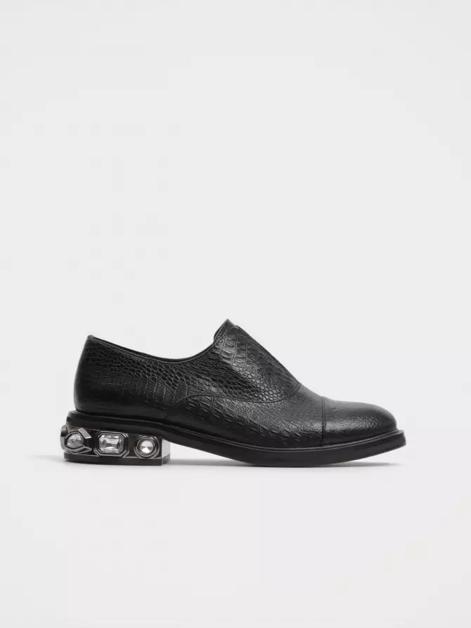 Female shoes Respect: black, Year - 04