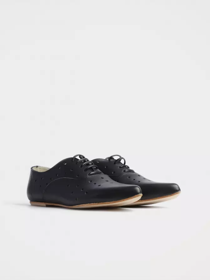Female shoes : black, Summer - 01
