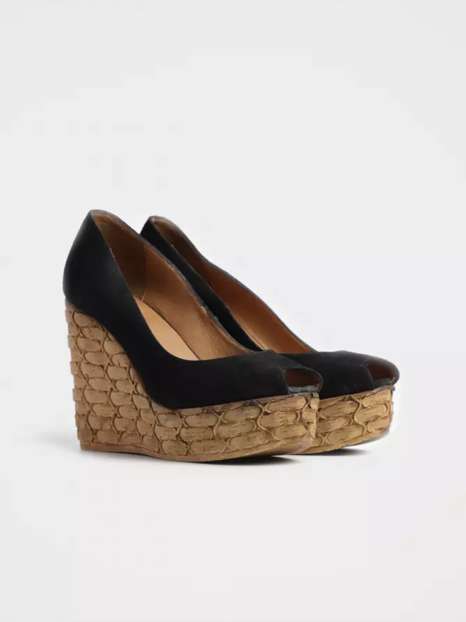 Female sandals : black, Summer - 01