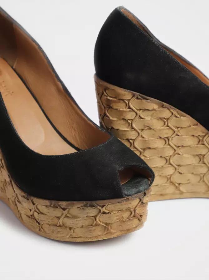 Female sandals : black, Summer - 02