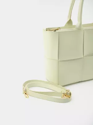 URBAN TRACE:, Summer - 02