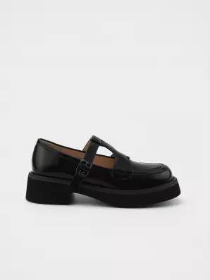 Female shoes URBAN TRACE:  black, Year - 01