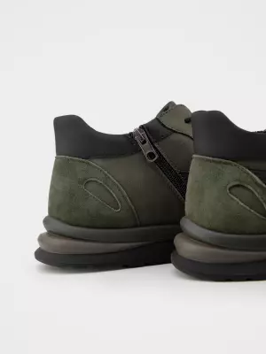 URBAN TRACE:, Winter - 02