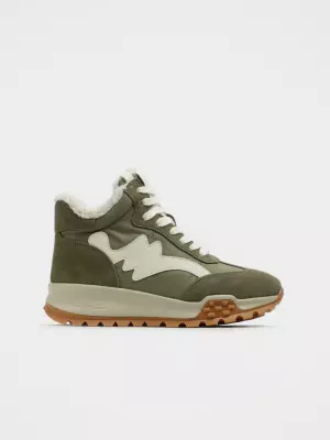 URBAN TRACE:, Winter - 01