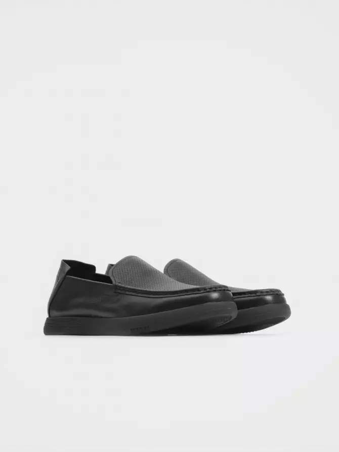 URBAN TRACE:, Summer - 01