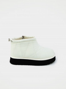 Female boots URBAN TRACE:  white, Winter - 01