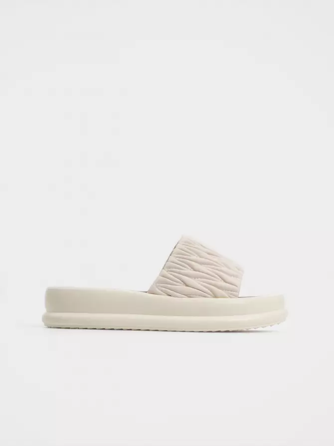 URBAN TRACE:, Summer - 00