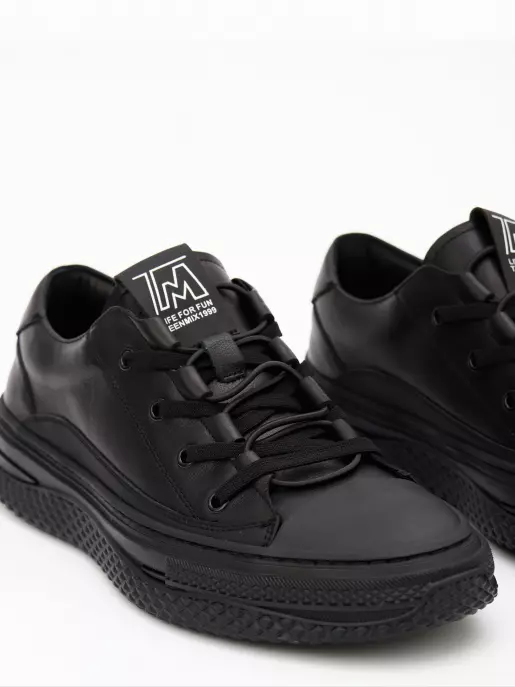 Men's Sneakers Respect: black, Year - 02
