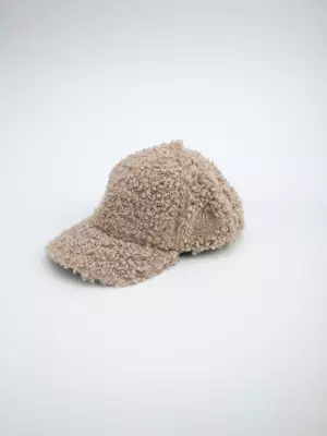 Hat Vills:, Winter - 01