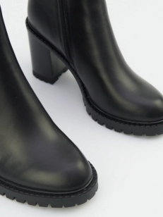 Female ankle boots Respect:  black, Demі - 02