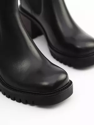 Female boots Respect:  black, Demі - 02